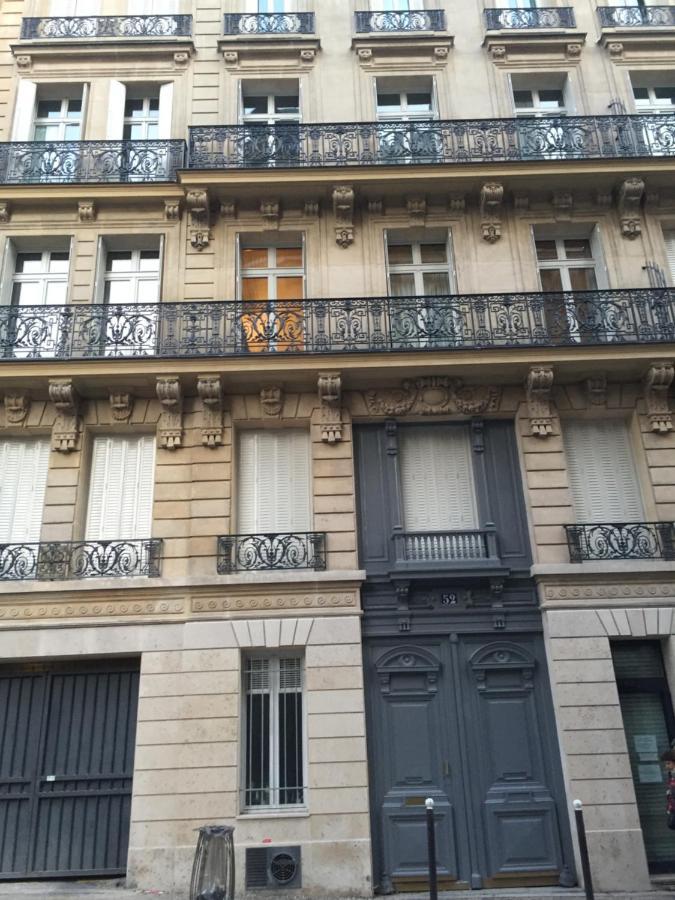 52 Clichy Bed & Breakfast - Chambre D'Hotes Parijs Buitenkant foto