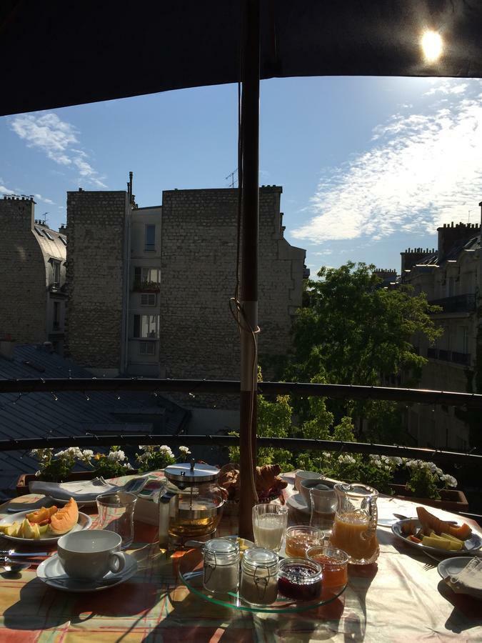 52 Clichy Bed & Breakfast - Chambre D'Hotes Parijs Buitenkant foto